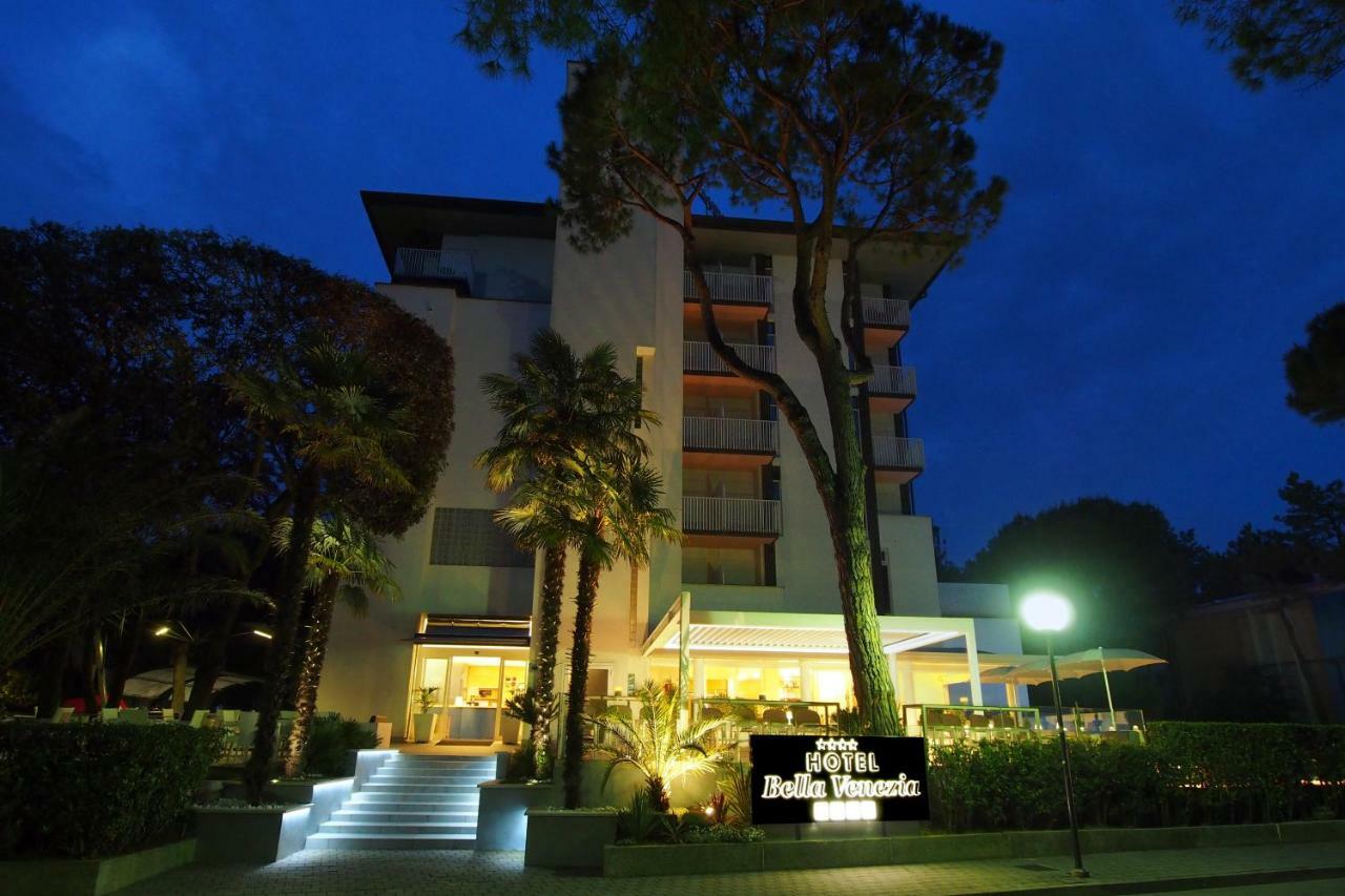 Hotel Bella Venezia Mare 利尼亚诺萨比亚多罗 外观 照片
